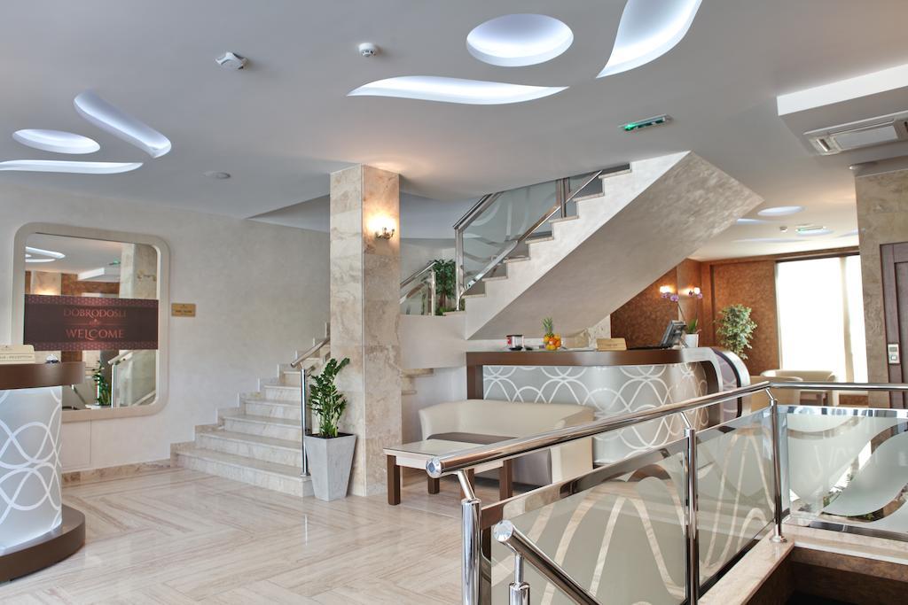 Garni Hotel Aveny Cacak Luaran gambar