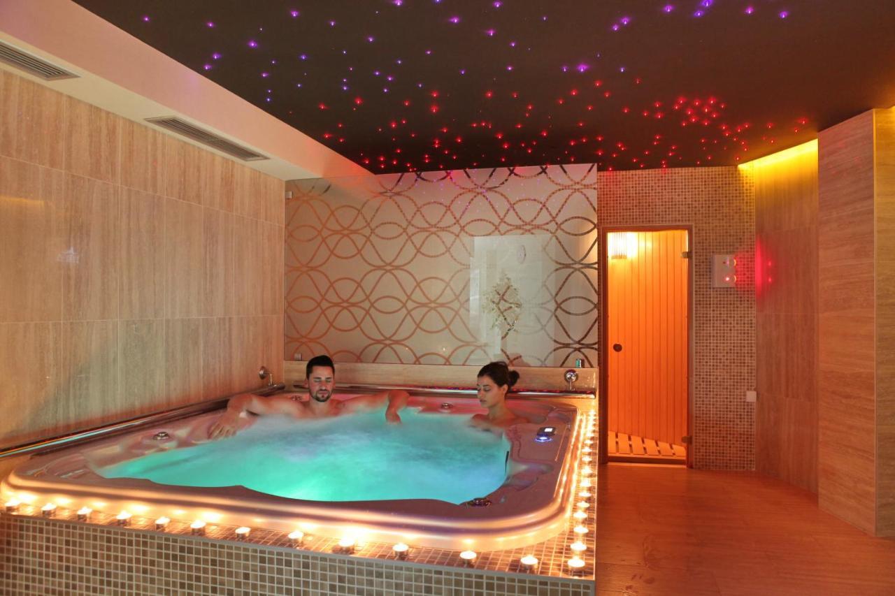 Garni Hotel Aveny Cacak Luaran gambar