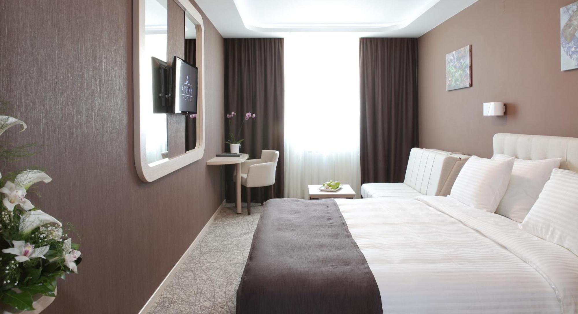 Garni Hotel Aveny Cacak Luaran gambar