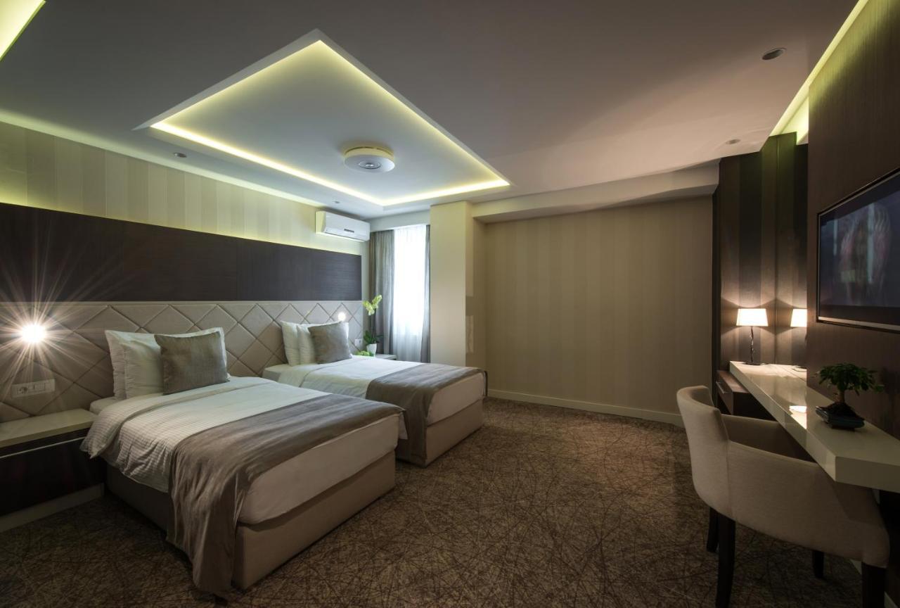 Garni Hotel Aveny Cacak Luaran gambar