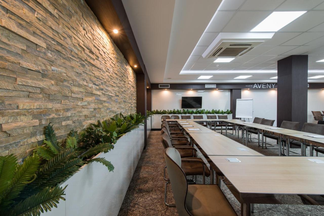 Garni Hotel Aveny Cacak Luaran gambar