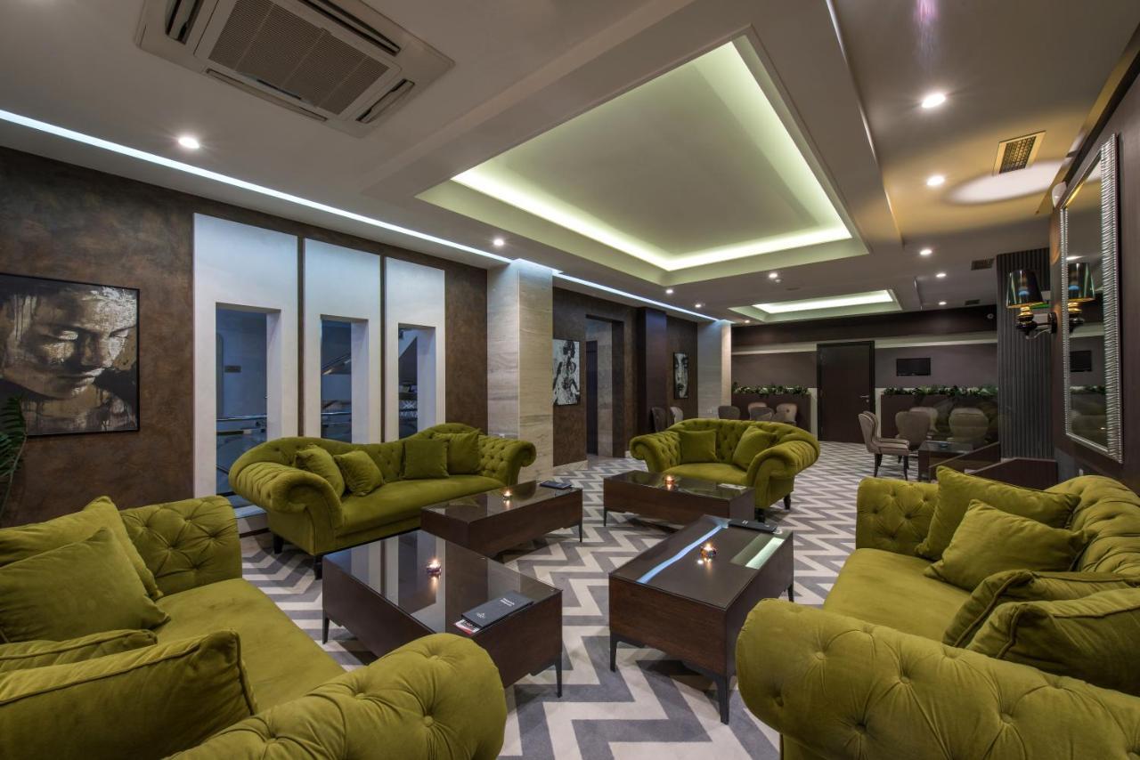 Garni Hotel Aveny Cacak Luaran gambar